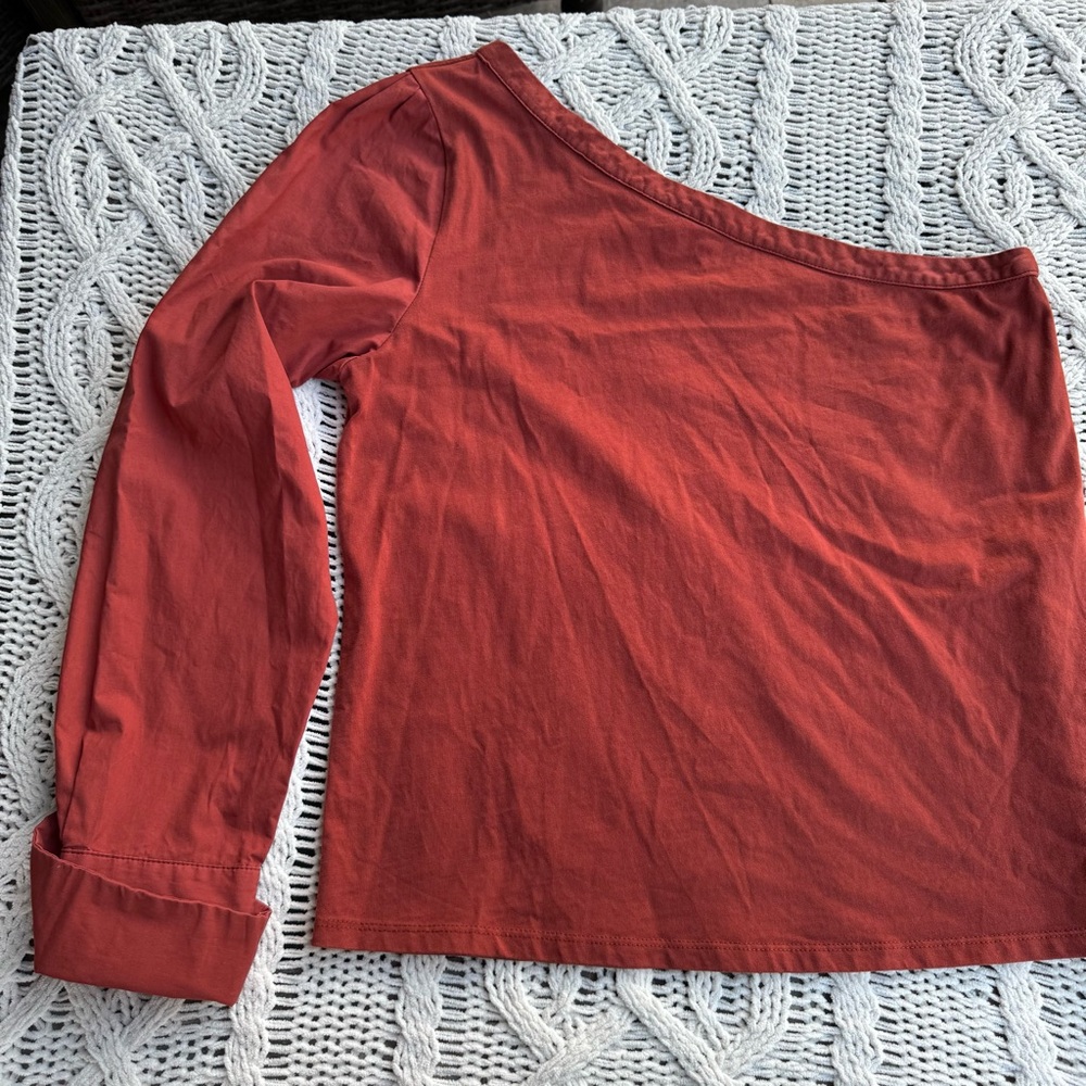 Farrow One-Shoulder Rust Cotton Blouse Medium Minimalist Cut Out Feminine‎